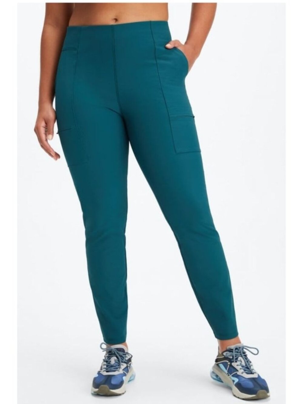 NWT Fabletics High Waisted Hybrid Cargo Pants Womens Sz M/8 (SKU 26-0124)